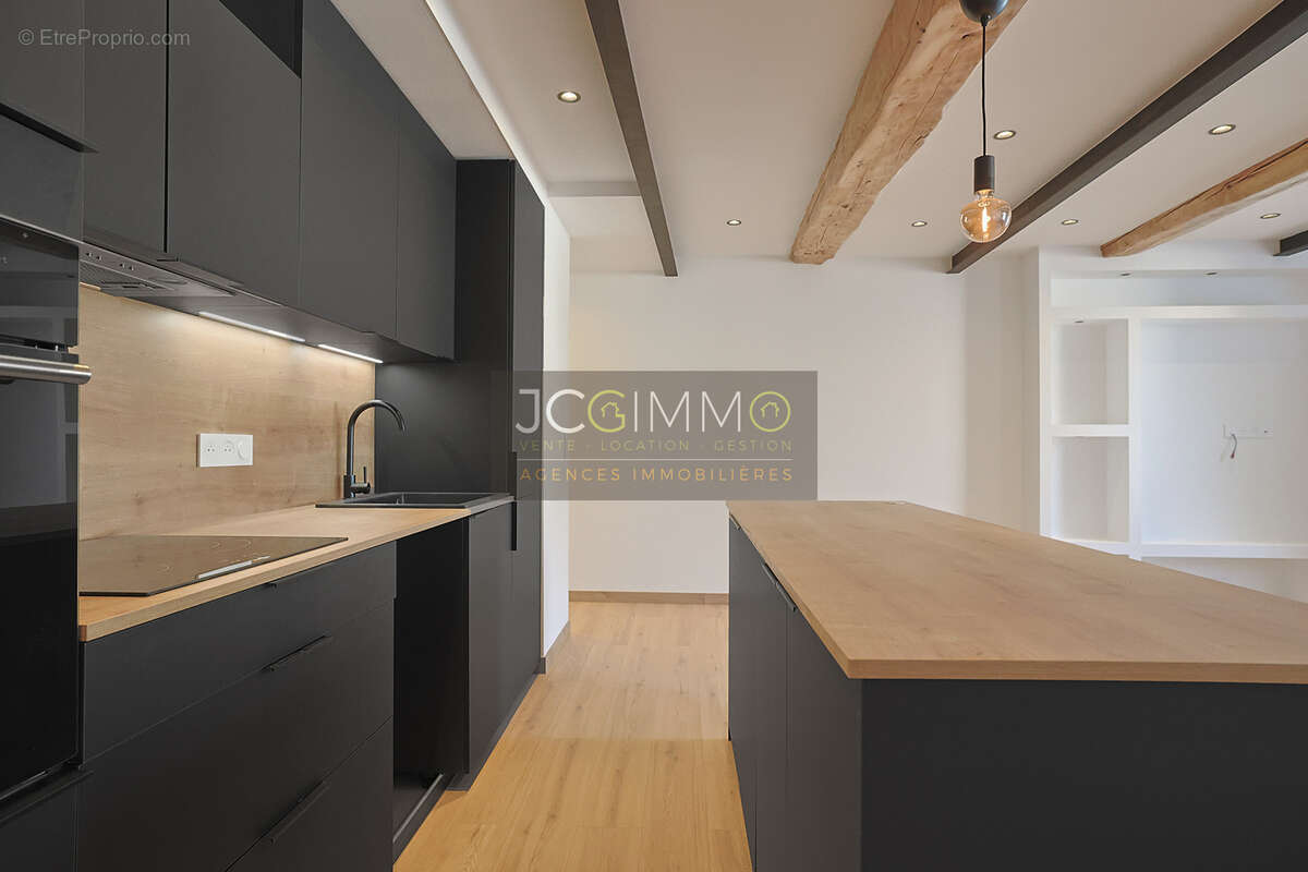 Sollies pont (centre ville) - appartement t4 renove (juillet 2026) - 88 m2 - cour exterieure privative - 24 m2 - photo 6