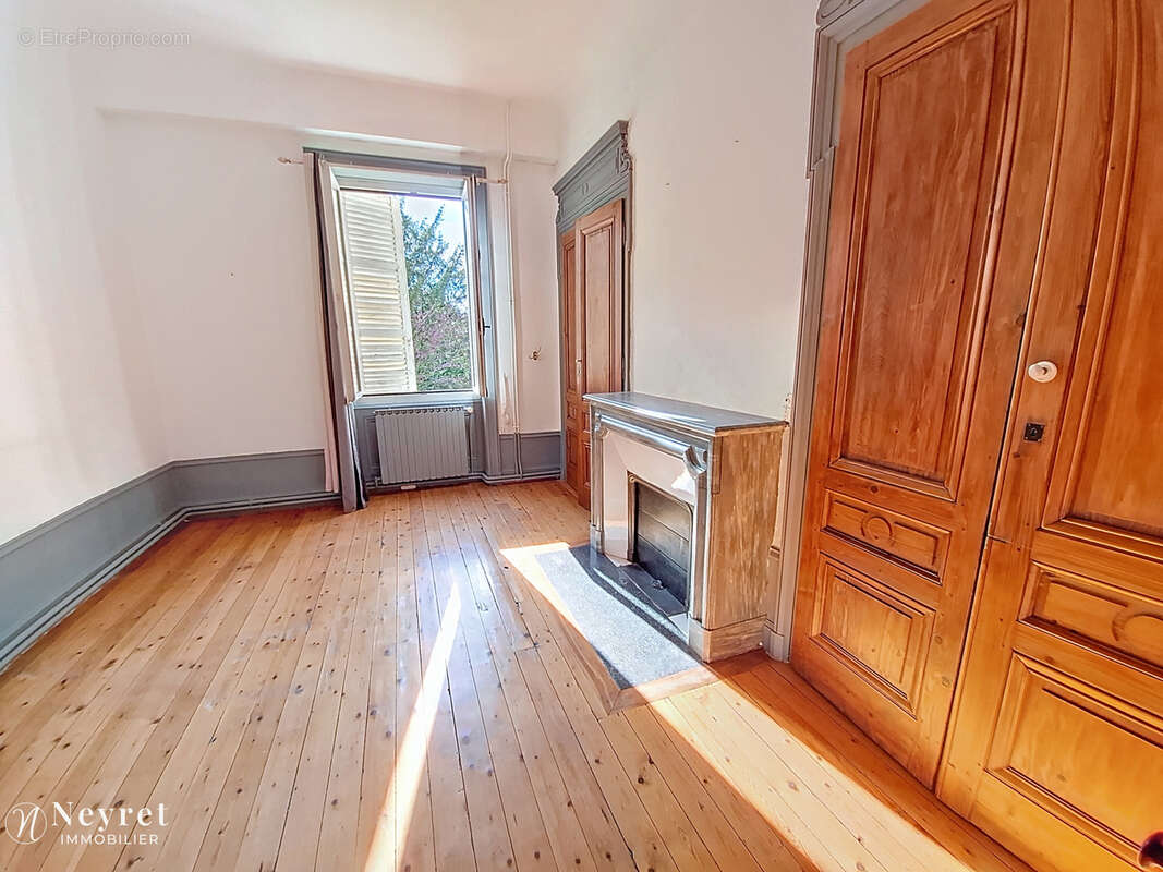 Appartement à VERNAISON