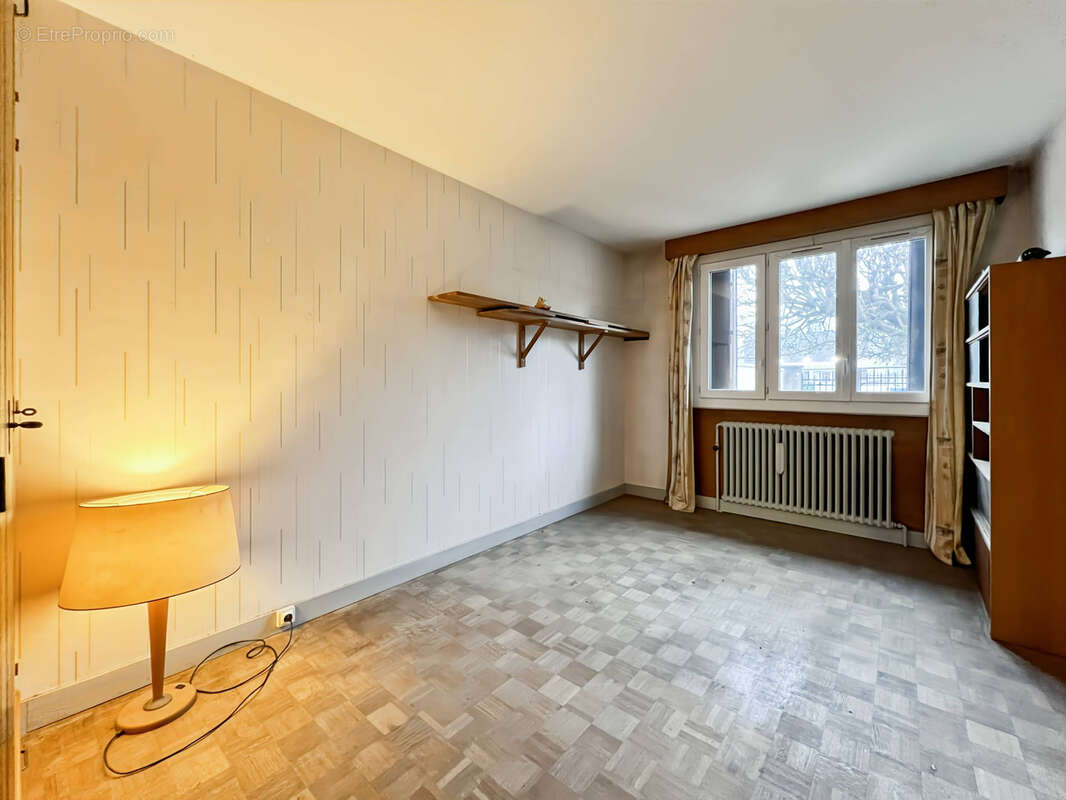 Maison à VILLENEUVE-LE-ROI