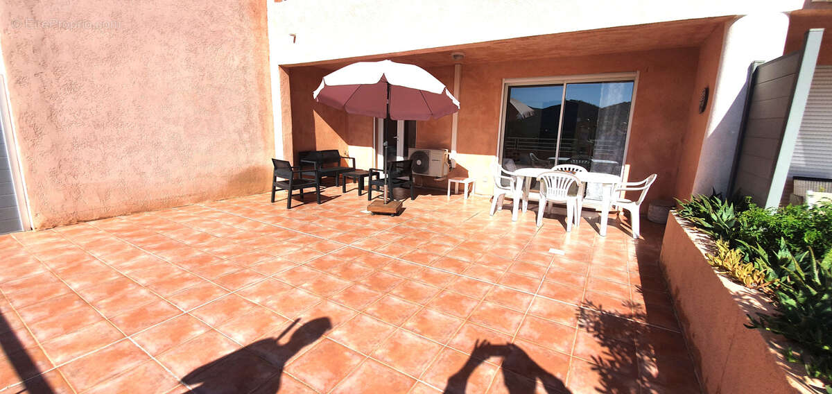 Appartement à LES ISSAMBRES