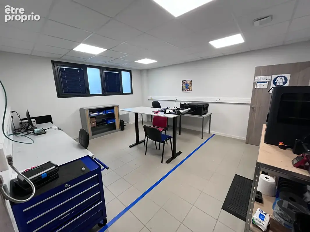 A vendre / a louer - brest kergonan - bureaux de 552 m² avec garage - photo 12