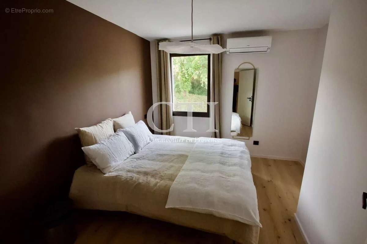 Appartement à VAISON-LA-ROMAINE