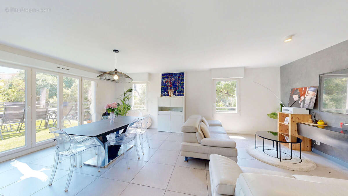 Appartement à MARSEILLE-10E