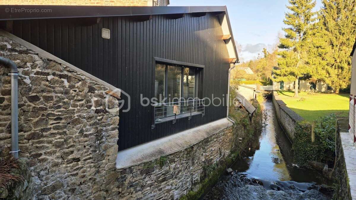 Appartement à FOUGERES
