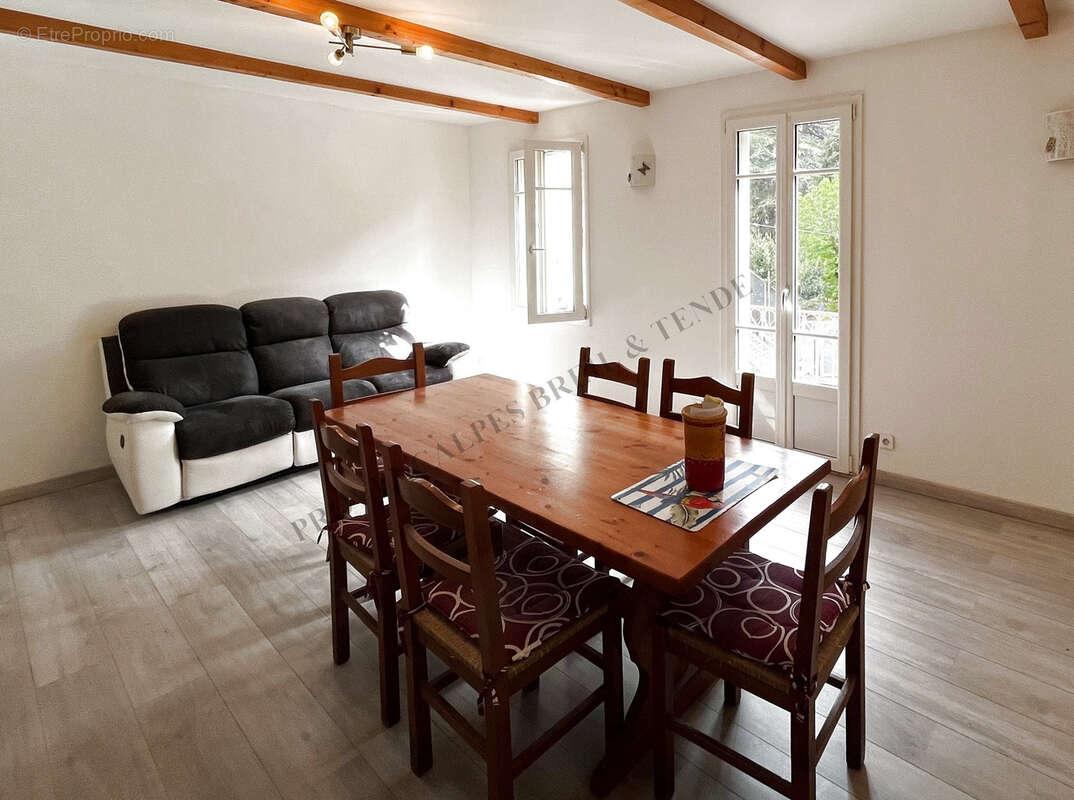 Appartement à TENDE