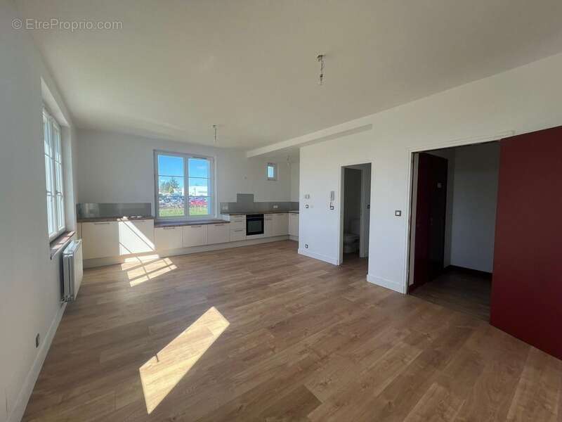 Appartement à SAINT-CYR-SUR-LOIRE