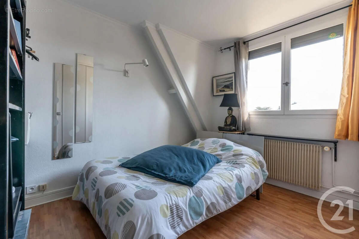 Maison 137 m² à Coubron  - photo 10