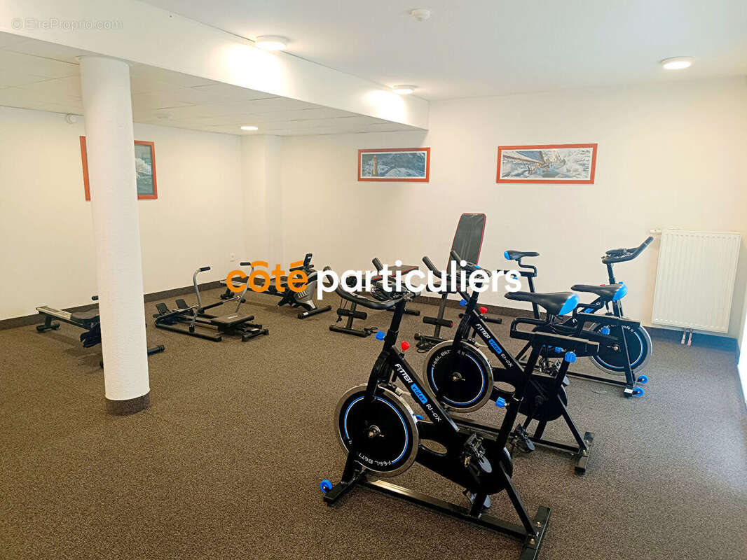 Appartement à LA VILLE-AUX-DAMES