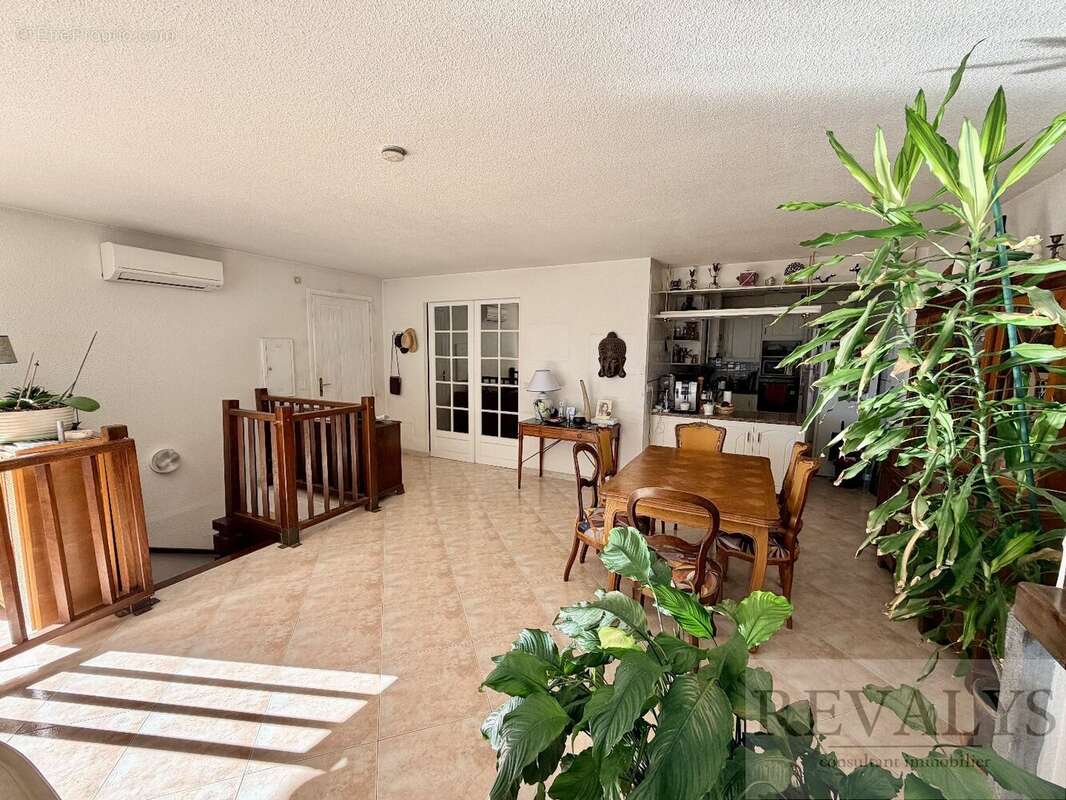 Appartement à ROQUEBRUNE-CAP-MARTIN