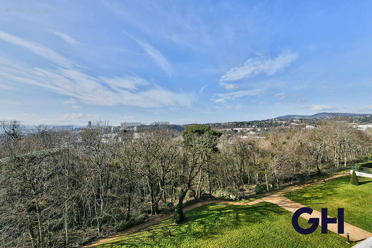 Appartement à LYON-4E