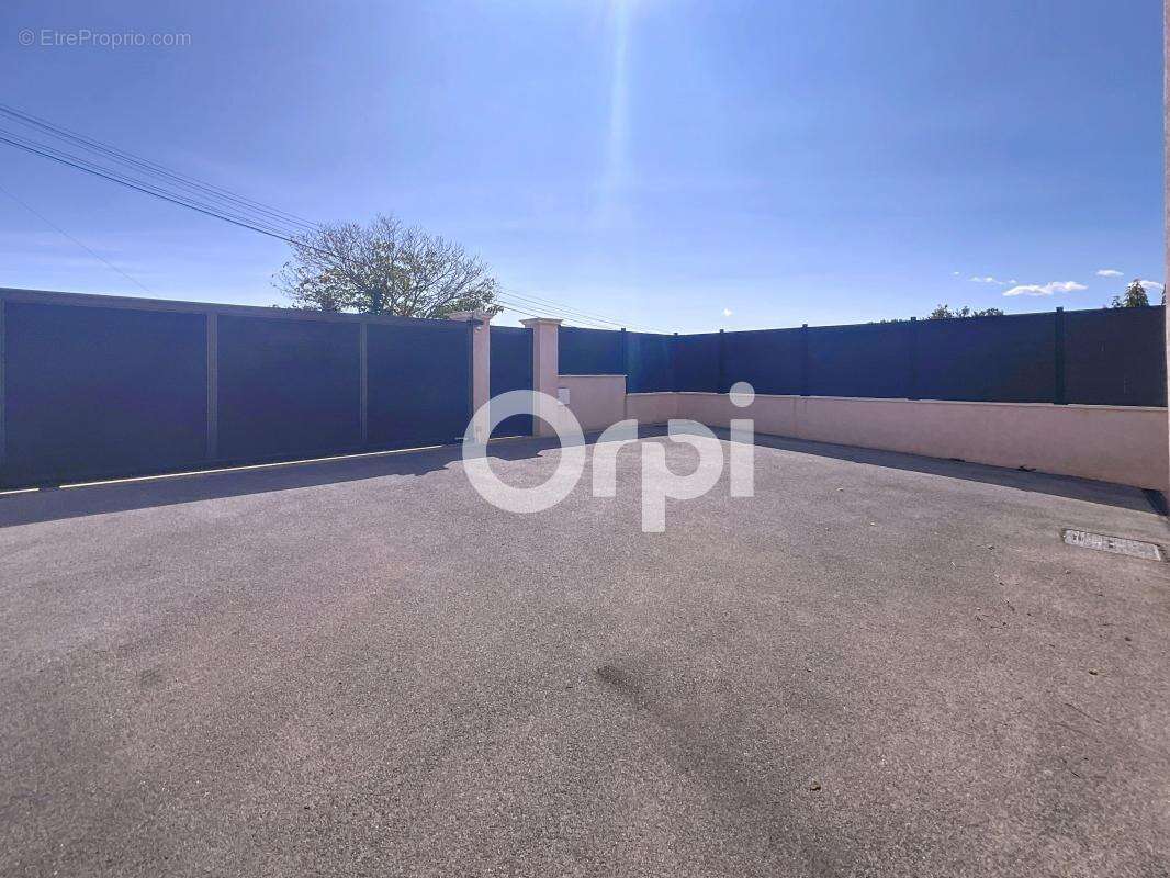 Maison à ROQUEBRUNE-SUR-ARGENS