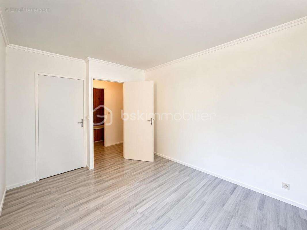 Grand T2 lumineux avec balcon et parking sécurisé - photo 5