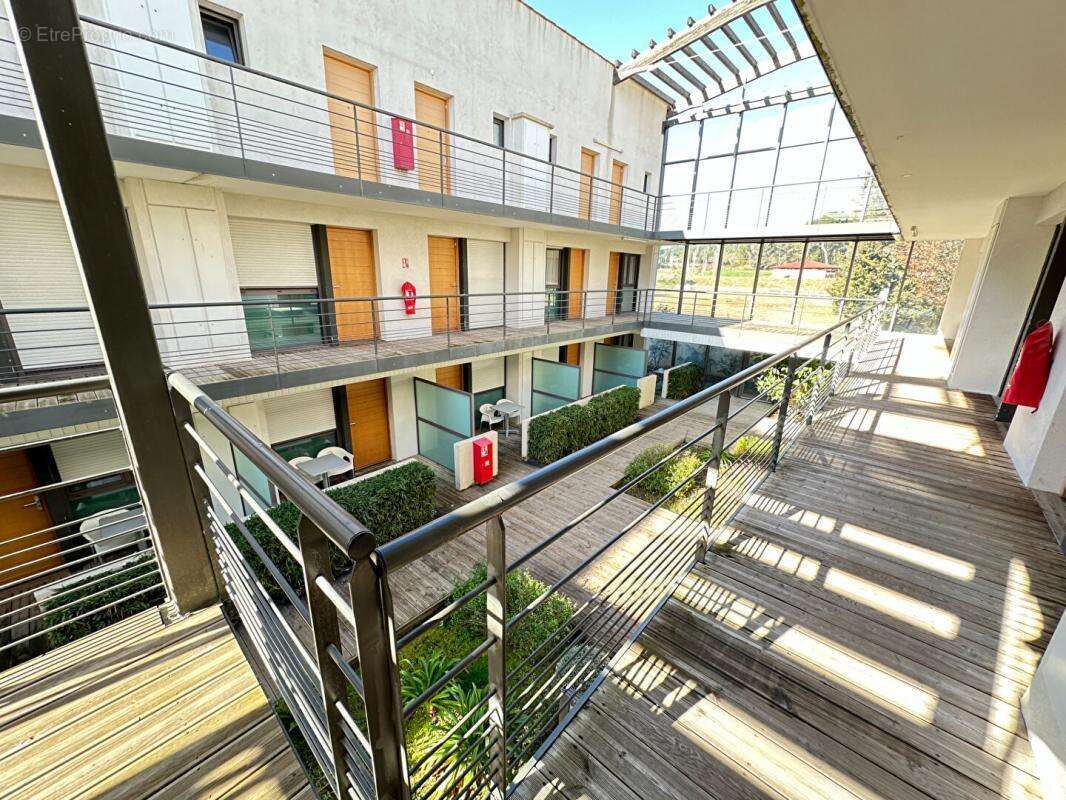 Appartement à EGUILLES