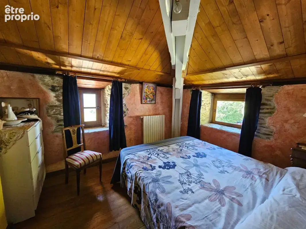PONTEILS-ET-BRÉSIS- Mas en pierre 119m2, source privée, vue panoramique et 8000m2 de terrain. Annexe à rénover - photo 15