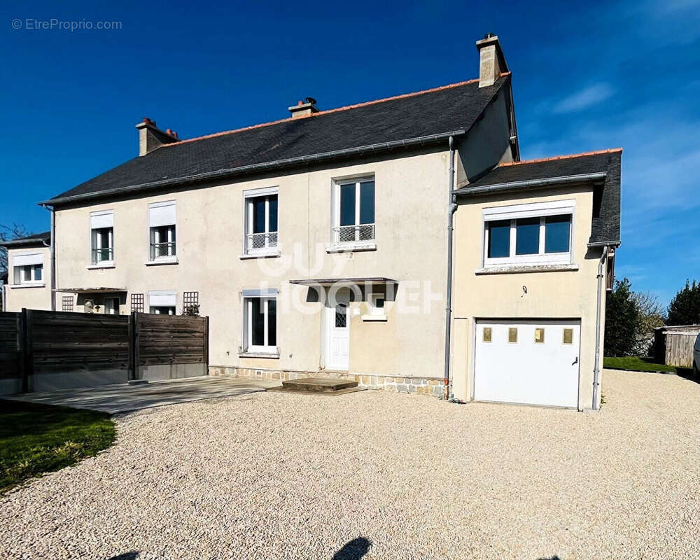 Maison à LE VIVIER-SUR-MER