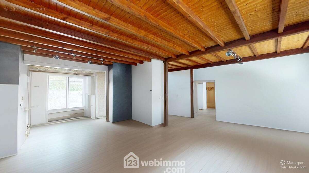 Pièce de vie lumineuse. - Maison à TALMONT-SAINT-HILAIRE