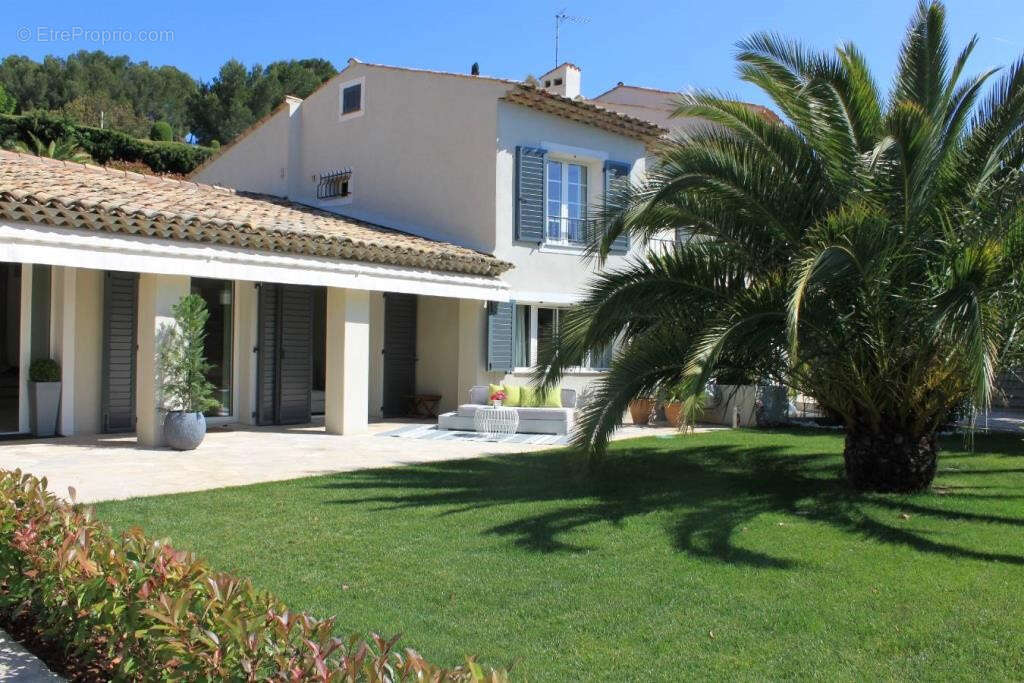 Maison à MOUGINS