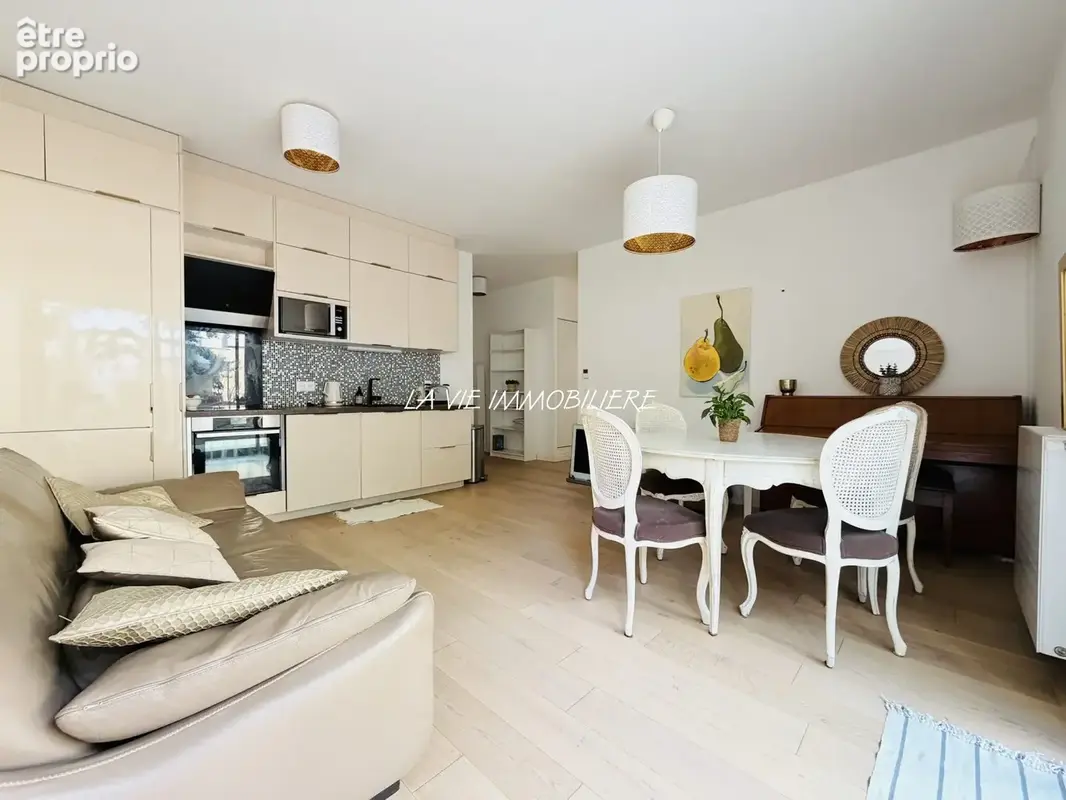 Appartement 4 pièces 90 m² à vendre à Charenton-Le-Pont (94220) - photo 3
