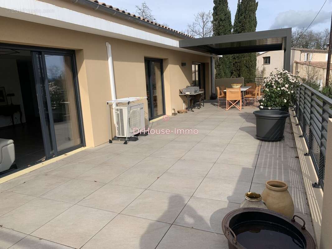 Appartement à AIX-EN-PROVENCE