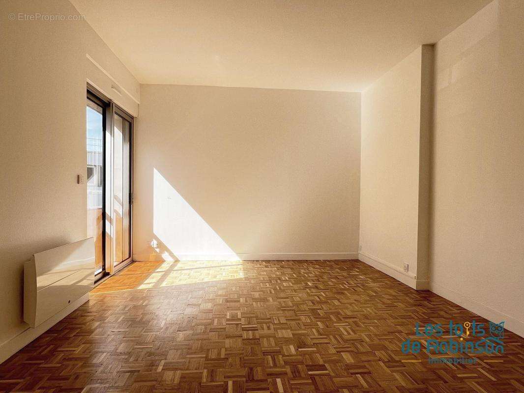 Appartement à LE PLESSIS-ROBINSON