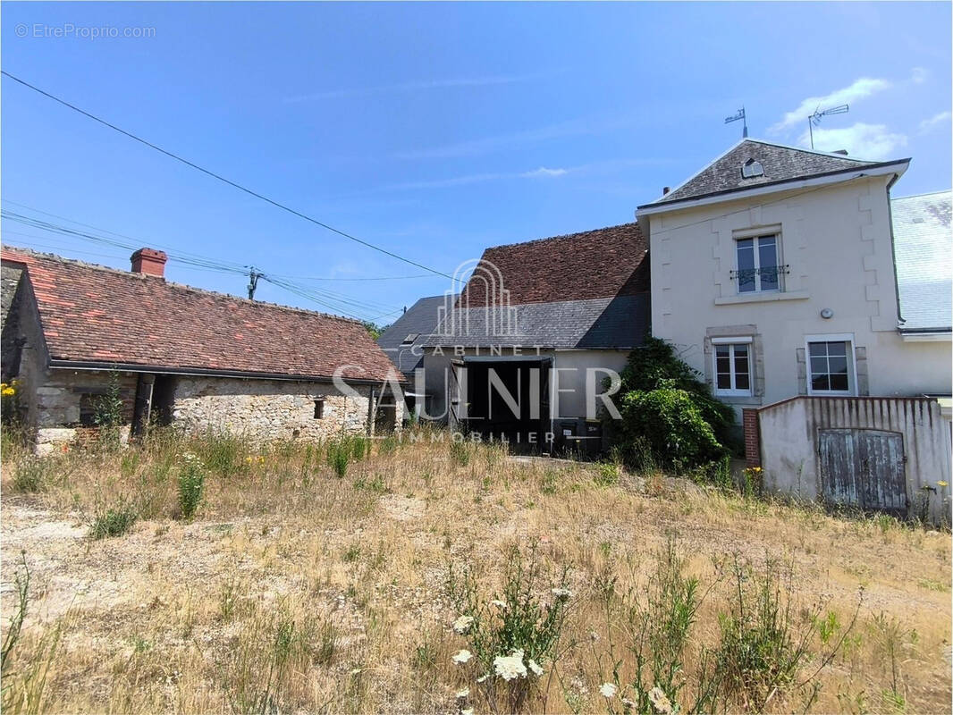 Maison à VINEUIL
