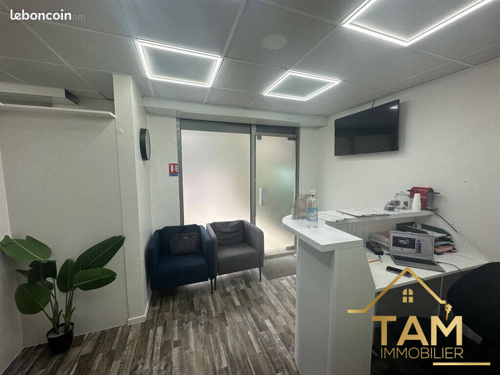 Commerce à VERSAILLES