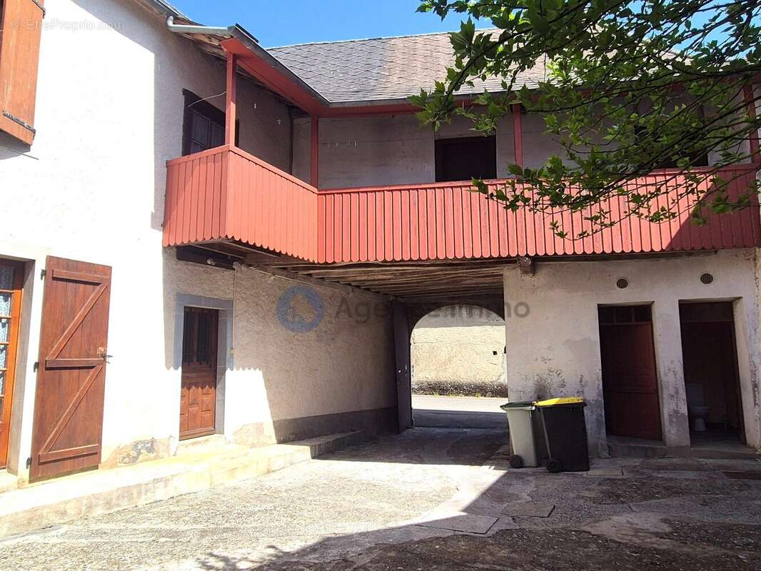 Maison à OLORON-SAINTE-MARIE