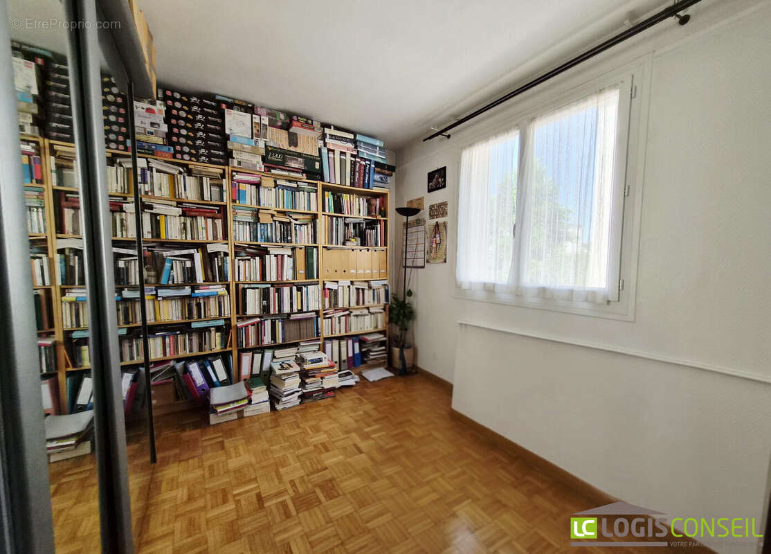 Appartement à BOURG-LA-REINE