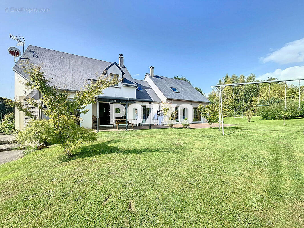 Maison à SAINT-PAIR-SUR-MER