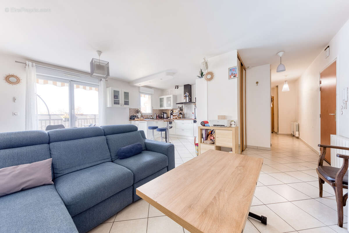 Appartement à PONTAULT-COMBAULT