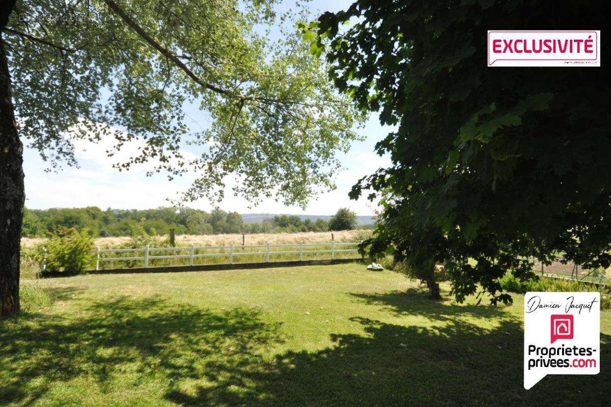 Roches Les Blamont - Maison Familiale 7 Pieces, 5 grandes Chambres - 168 m² Terrain 1695 m² - photo 2