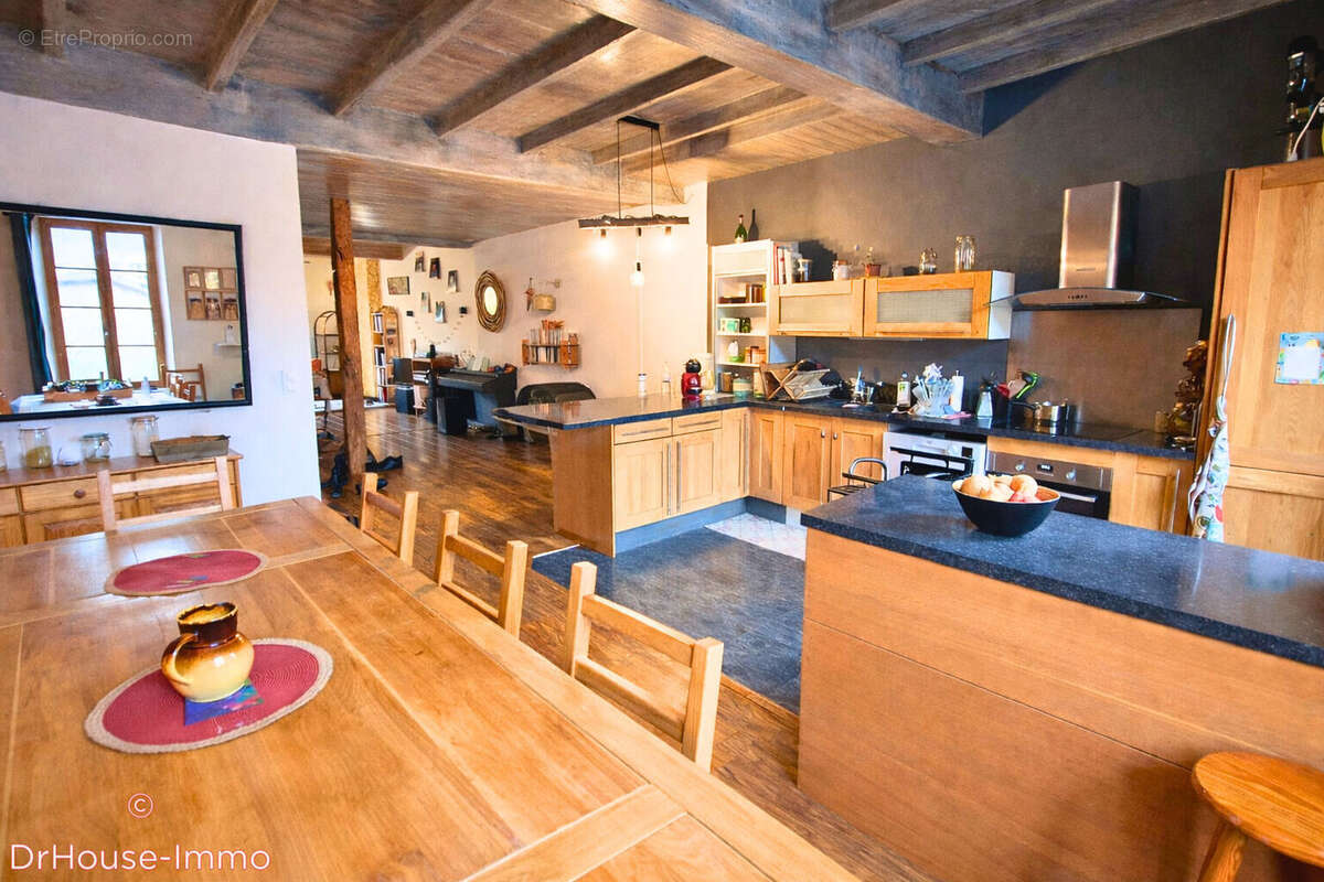 Maison 150 m² à Saint-Antonin-Noble-Val  - photo 24