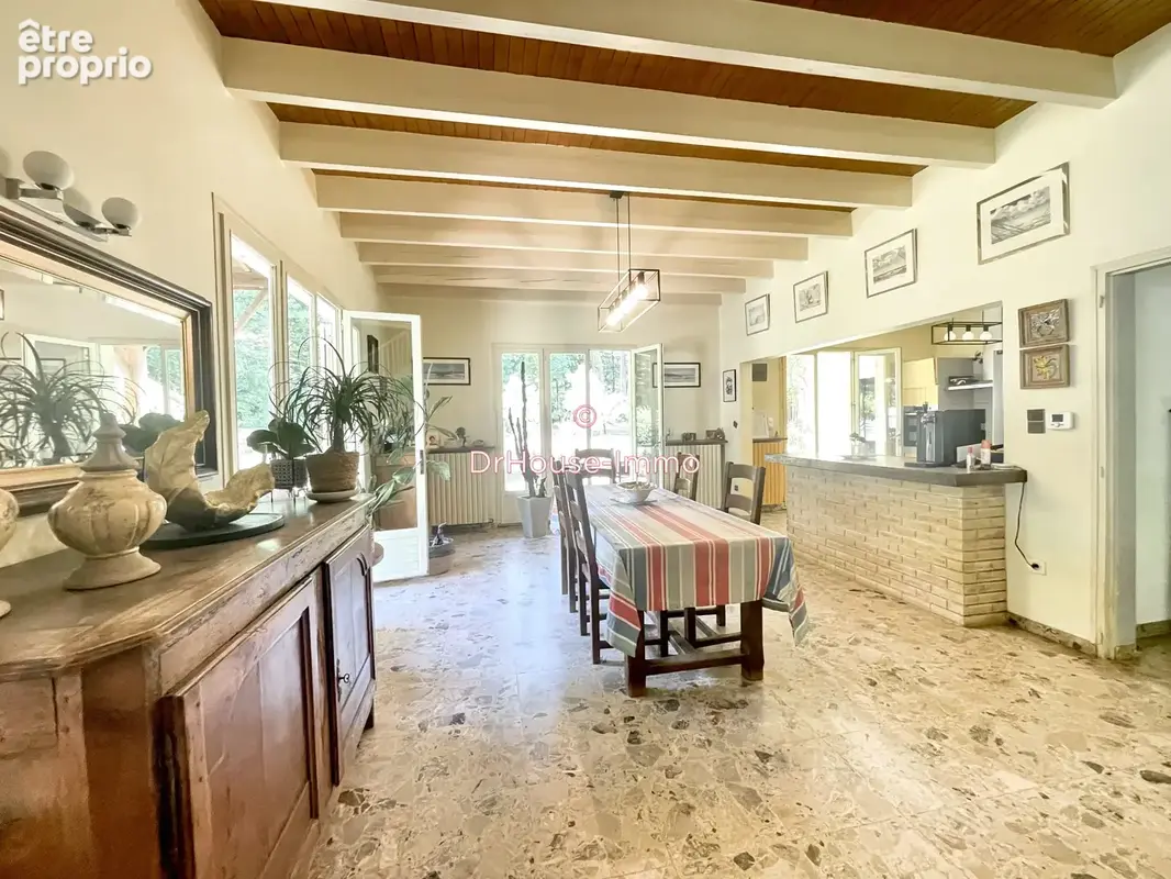 Maison 8 pièces 315 m² à vendre à Blasimon (33540) - photo 8