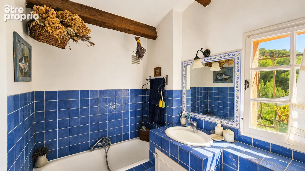 Bastidon provencal a vendre a agay avec vue mer et jardin - photo 14