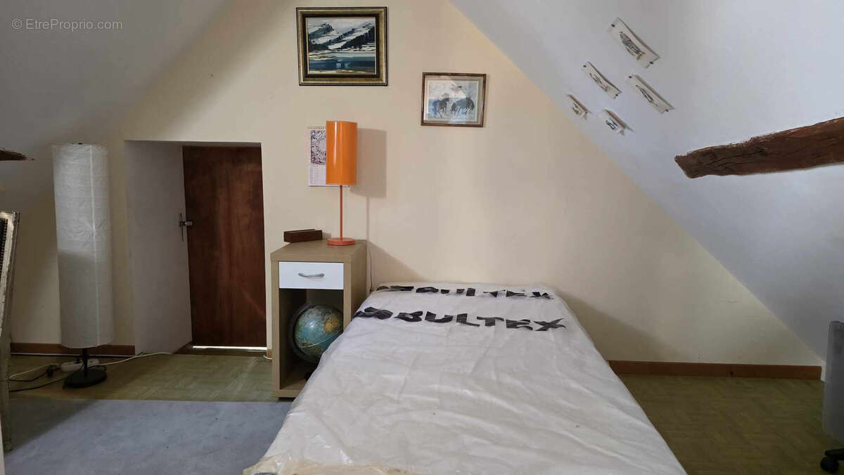 Maison à BESSE-SUR-BRAYE