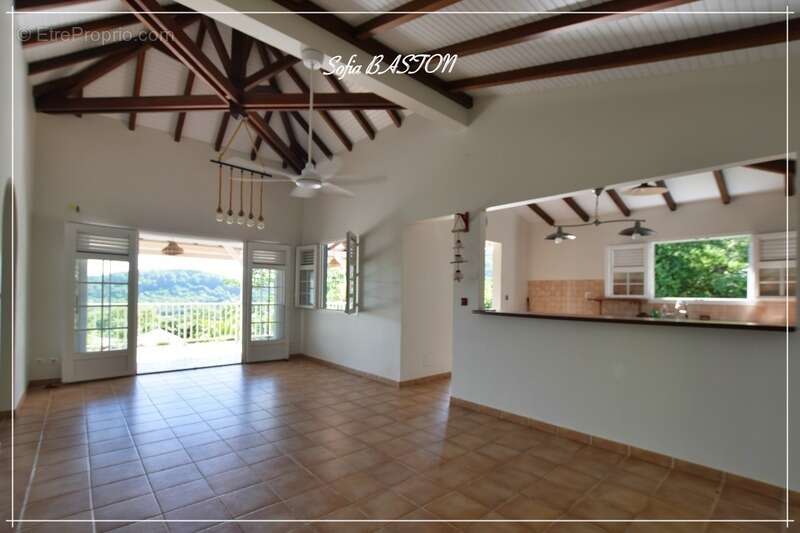 Maison à LES TROIS-ILETS