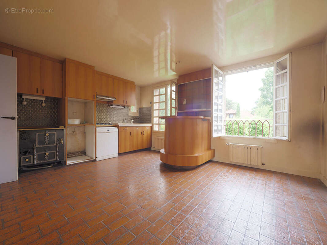 Maison à LES PAVILLONS-SOUS-BOIS