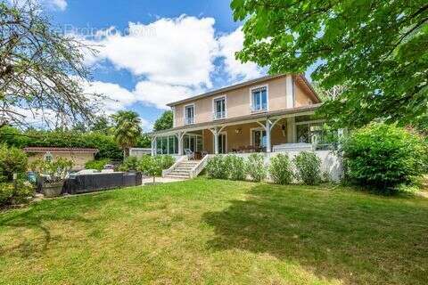 Maison 280 m² à Ecully  - photo 3