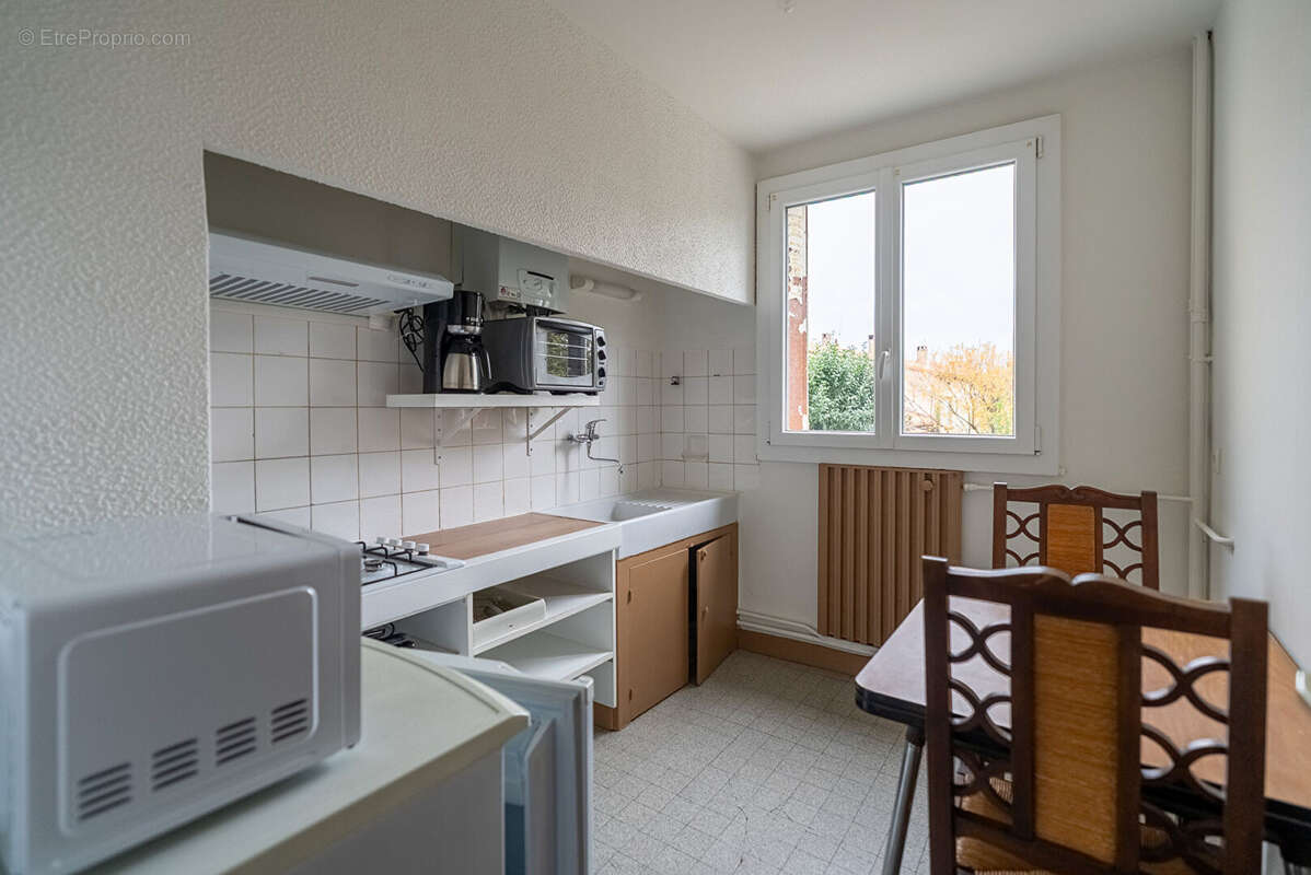 Quartier Pasteur: T3 en RDC (vendu loué meublé) - photo 4