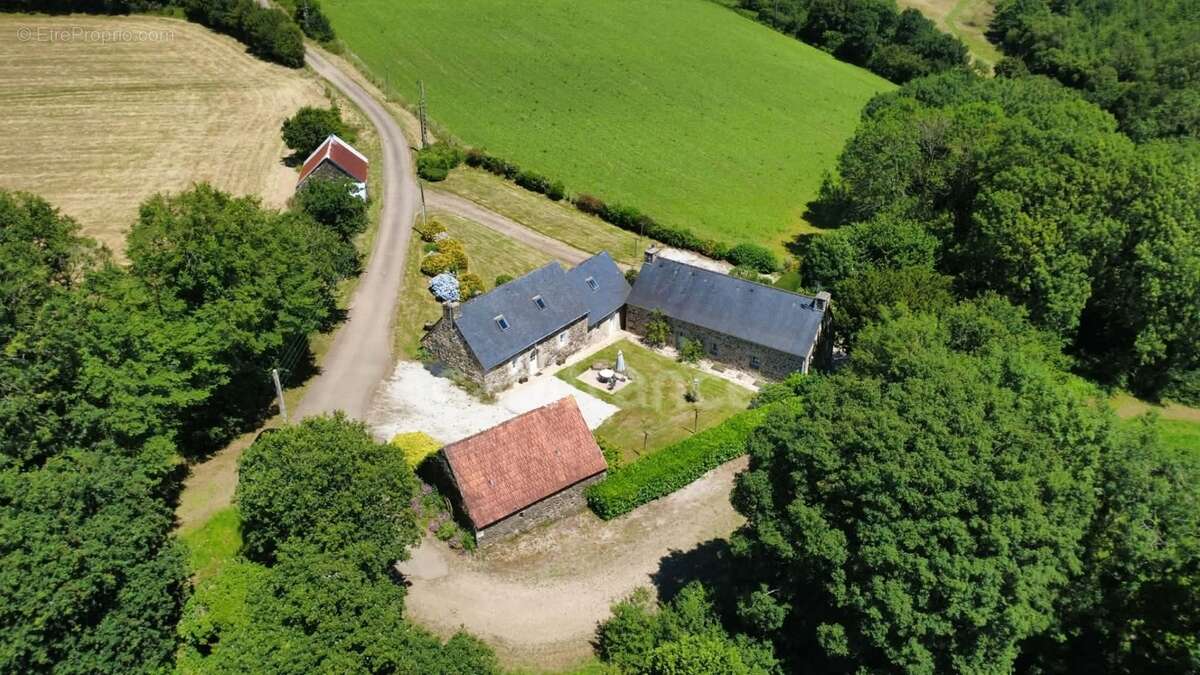Propriété de charme – 3 gîtes au cœur de la nature - photo 2