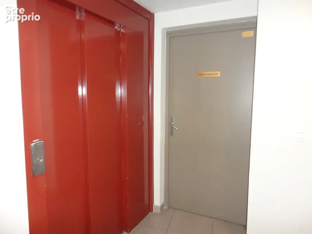 Dpt Pyrénées Orientales (66), à vendre PRADES appartement 3 pièces 55 m², 1er étage, ascenseur, accessible PMR - photo 9