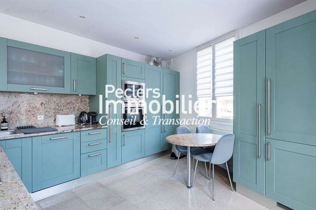 Appartement à RUEIL-MALMAISON