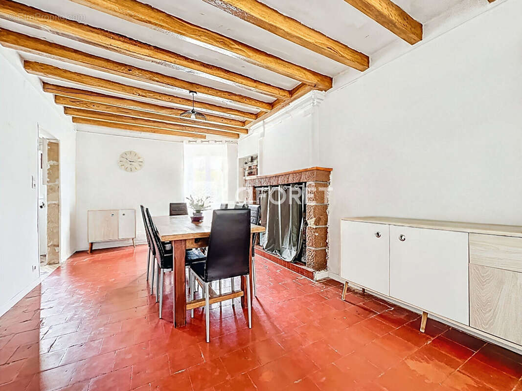 Maison à DOUE-LA-FONTAINE