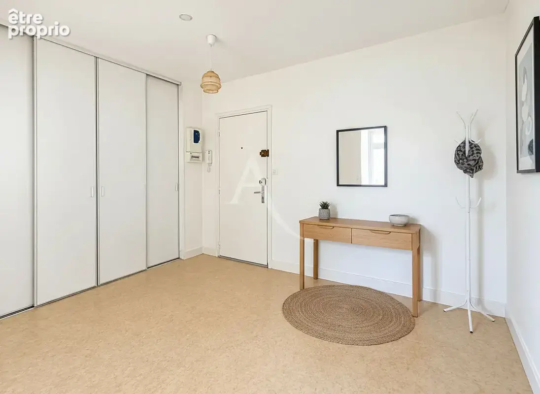 Appartement Meaux F2 de 56 m2 - proche gare et centre ville - balcon - ascenseur - cave et parking. - photo 6