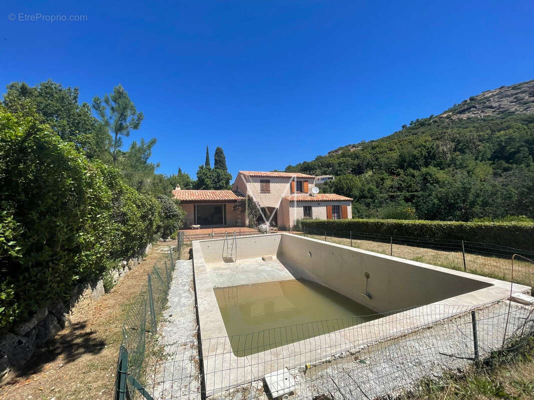 Maison à GRIMAUD