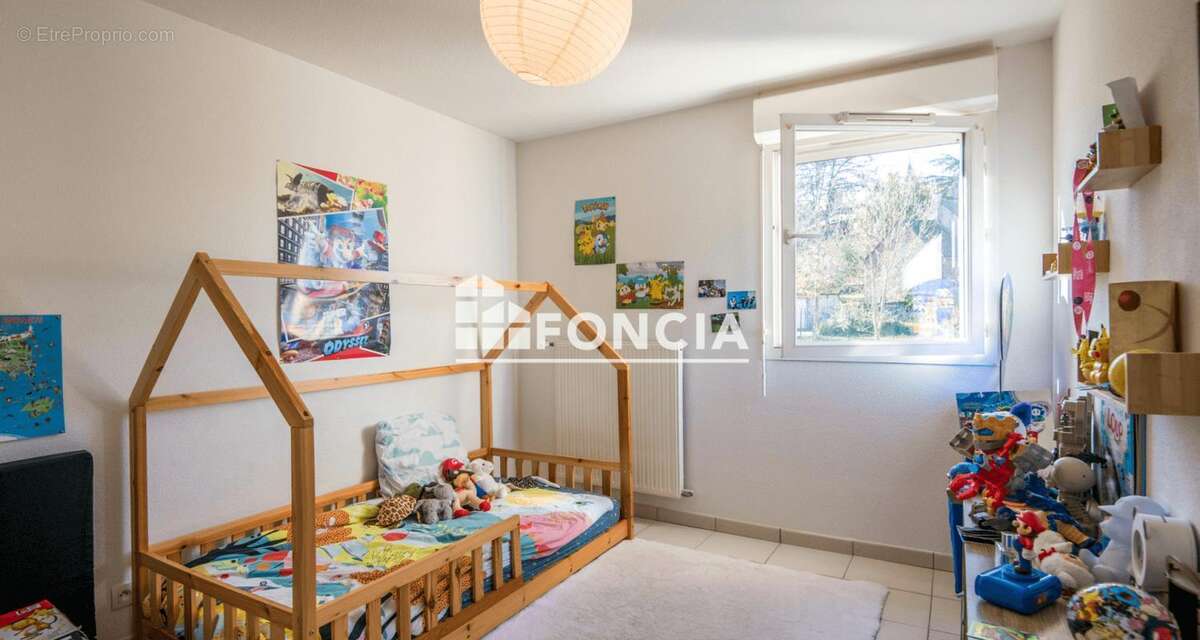 Maison à ONET-LE-CHATEAU