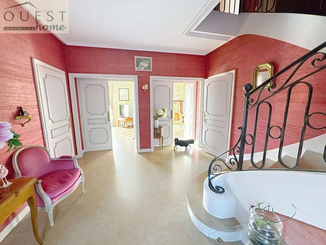 Maison à CHARBONNIERES-LES-BAINS