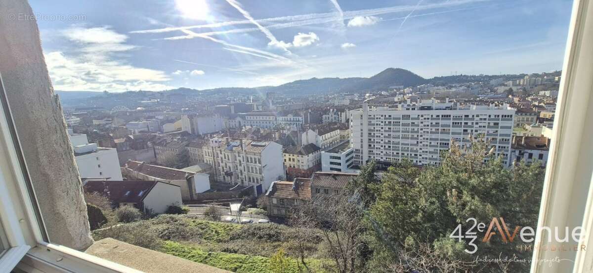 Appartement à SAINT-ETIENNE
