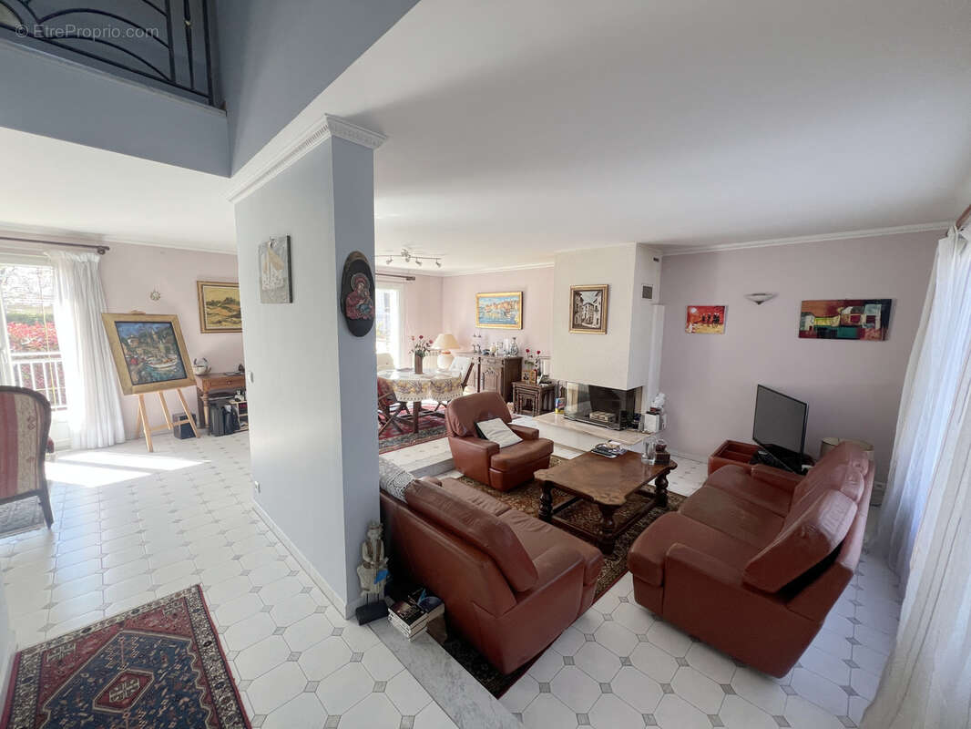 Maison à ORMESSON-SUR-MARNE