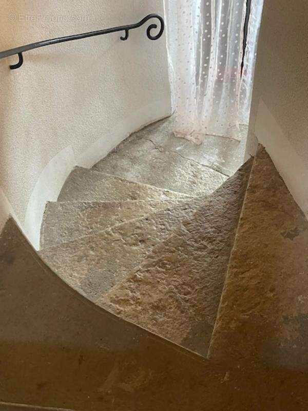 Maison à RIVIERE-SUR-TARN